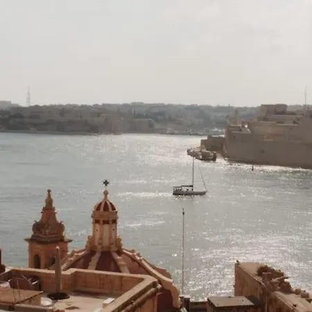 Daire Barrakka Gardens By Vallettastay *